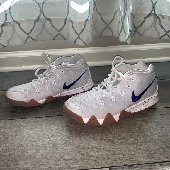 Nike - Picture 3 of 7